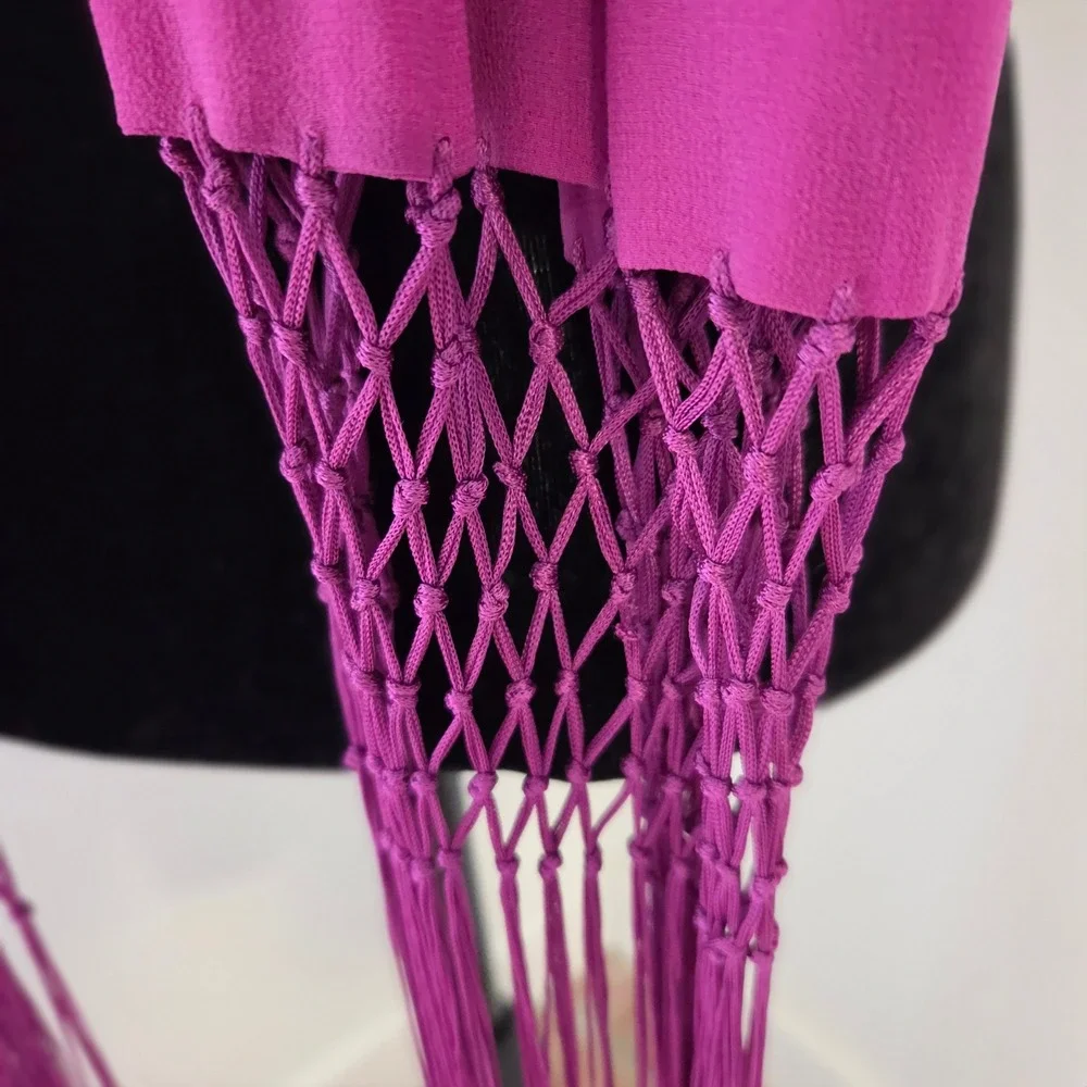 Ann Taylor 100% Silk Wrap Scarf Magenta Purple Macrame Knotted Fringe Shawl18x90